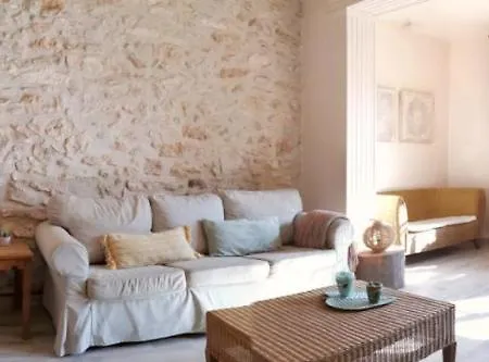 Les Violetes Holiday home