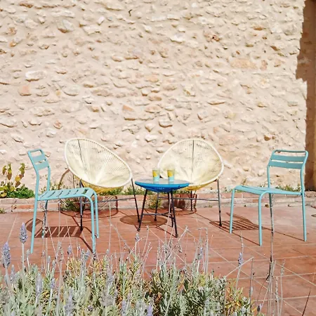 Les Violetes Holiday home